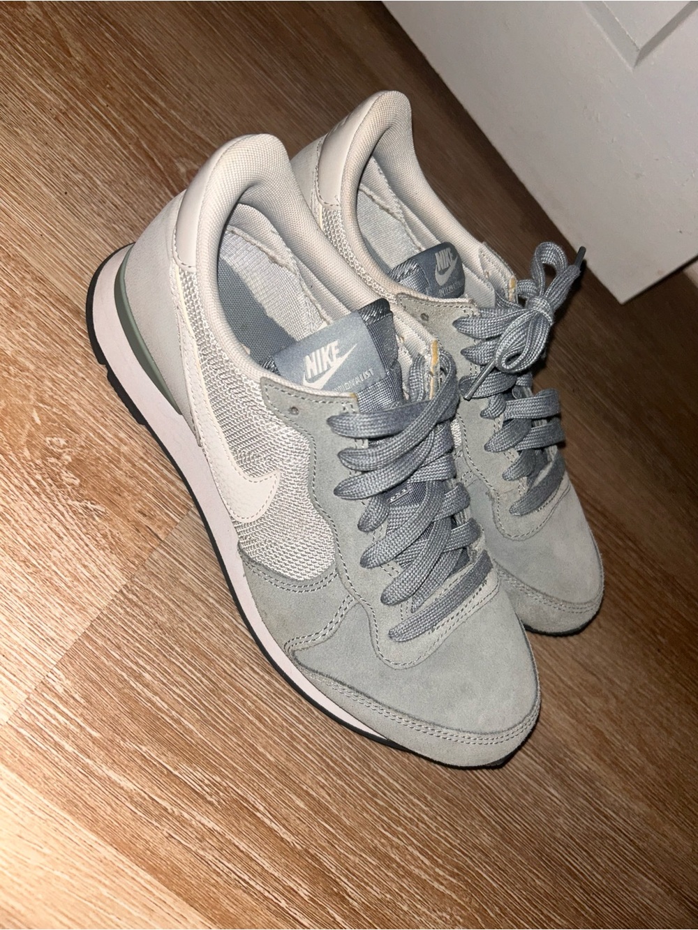 Nike international 8 Women’s Light Gray and White Classic Sneakers